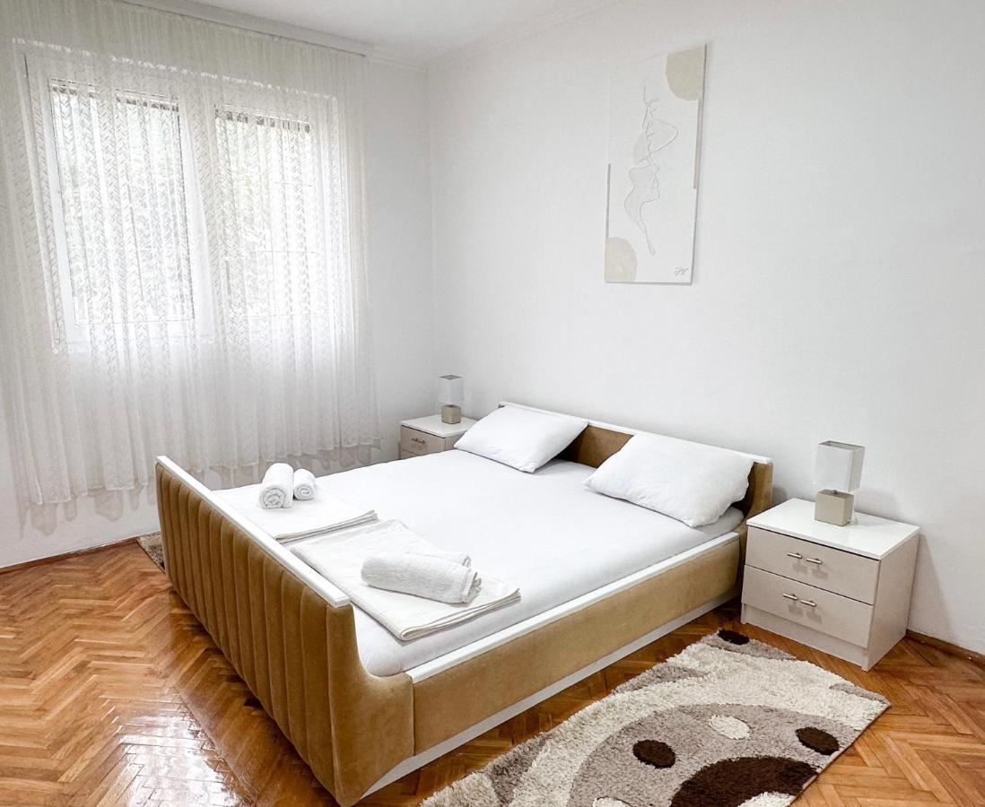 Apartment D-Moll Sutomore Exterior photo