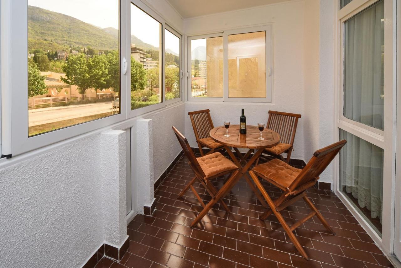 Apartment D-Moll Sutomore Exterior photo